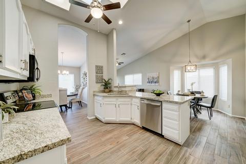 1038 E Hearne Way, Gilbert, AZ 85234 photo 2