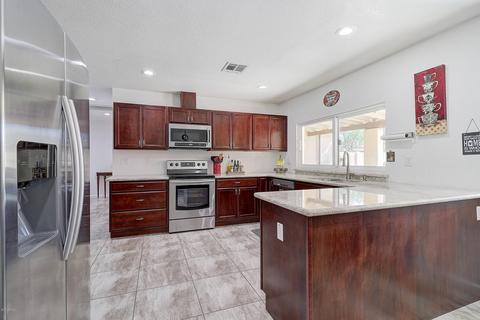 121 Eugie Ave, Phoenix, AZ 85022 photo 9