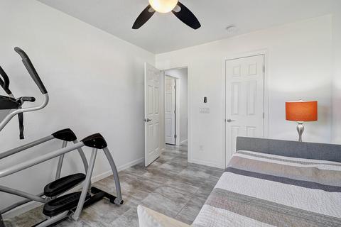 121 Eugie Ave, Phoenix, AZ 85022 photo 20
