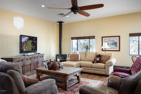 2700 Hooks Way, Overgaard, AZ 85933 photo 6