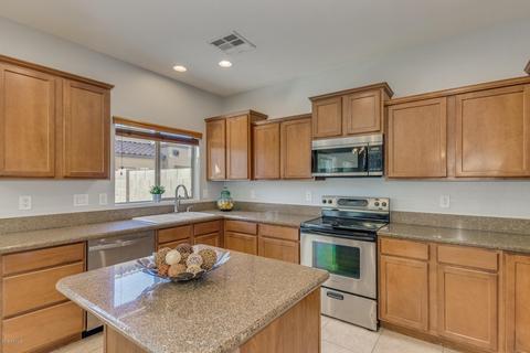 2876 S Marble St, Gilbert, AZ 85295 photo 5