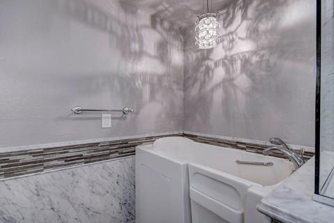 321 E Flynn Ln, Phoenix, AZ 85012 photo 23