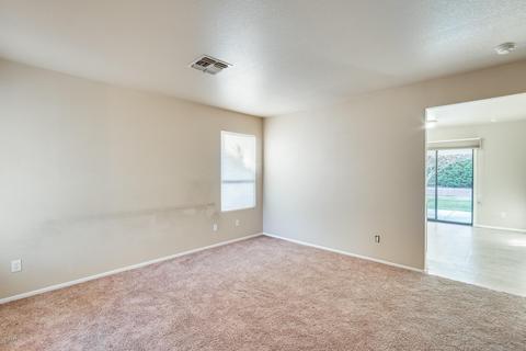 2154 E Crest Ln, Phoenix, AZ 85024 photo 8