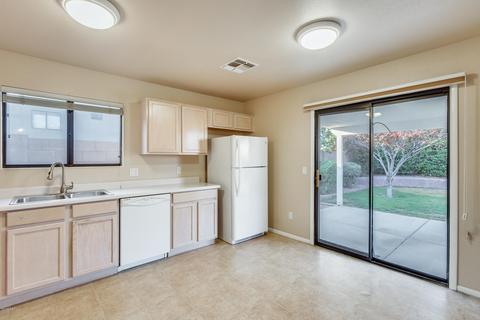 2154 E Crest Ln, Phoenix, AZ 85024 photo 11