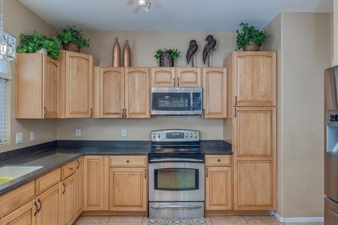 1023 E Grove St, Phoenix, AZ 85040 photo 8