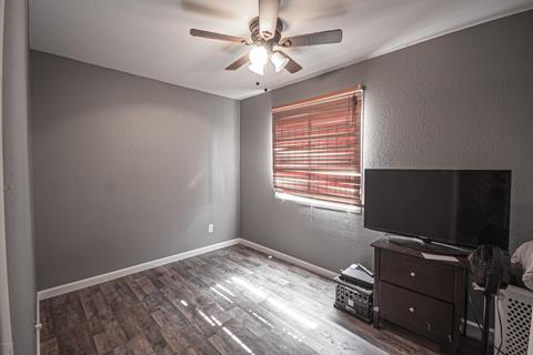 4512 N 81st Dr, Phoenix, AZ 85033 photo 14