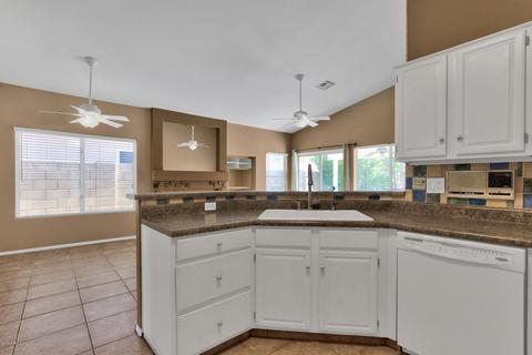 4637 E Robert E Lee St, Phoenix, AZ 85032 photo 12