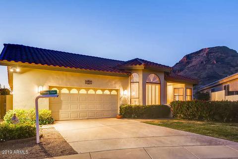 1701 E Gelding Dr, Phoenix, AZ 85022 photo 1