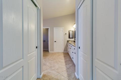 4610 E South Fork Dr, Phoenix, AZ 85044 photo 10