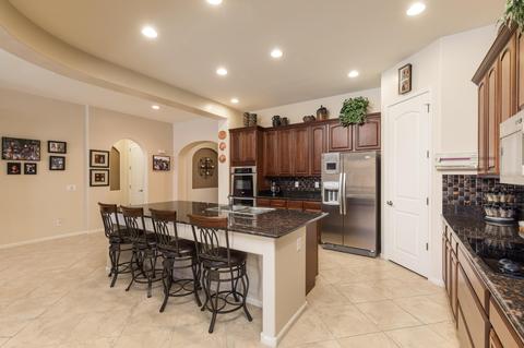 2410 E Park View Ln, Phoenix, AZ 85024 photo 3