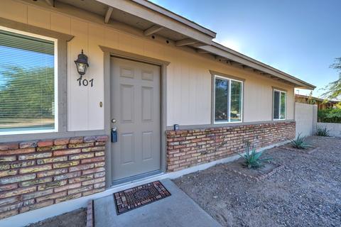 707 E Peppertree Ave, Apache Junction, AZ 85119 photo 2