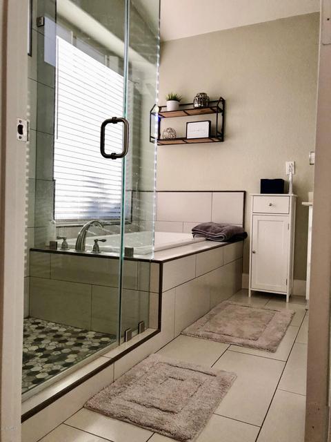 2239 S Peppertree Dr, Gilbert, AZ 85295 photo 9