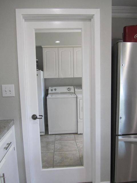 911 E Aire Libre Ave, Phoenix, AZ 85022 photo 6