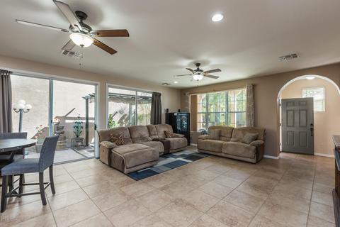 3685 E Hans Dr, Gilbert, AZ 85296 photo 4