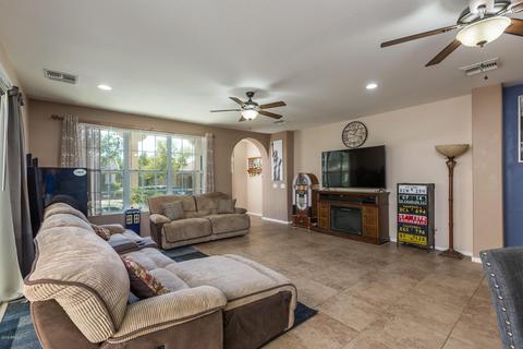 3685 E Hans Dr, Gilbert, AZ 85296 photo 5