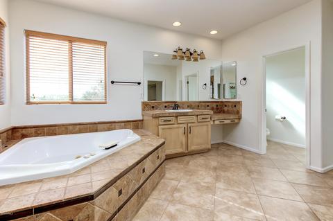 3639 E Louise Dr, Phoenix, AZ 85050 photo 15