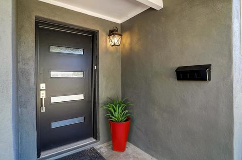 923 E Rovey Ave, Phoenix, AZ 85014 photo 3