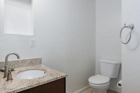 2751 E Schiliro Cir, Phoenix, AZ 85032 photo 7