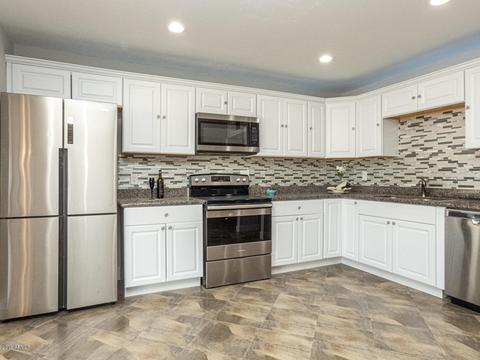 2218 E Arbor Cir, Mesa, AZ 85204 photo 2