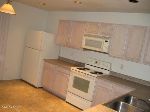 109 E Valley View Dr, Phoenix, AZ 85042 photo 2