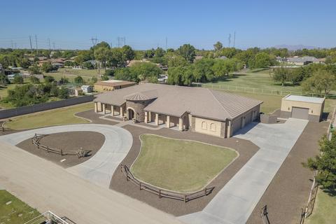 15806 E Park Ave, Gilbert, AZ 85234 photo 1