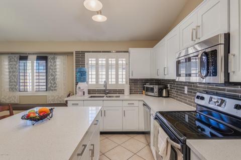 1714 E Desert Ln, Phoenix, AZ 85042 photo 9