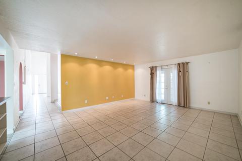 726 E Tuckey Ln, Phoenix, AZ 85014 photo 12
