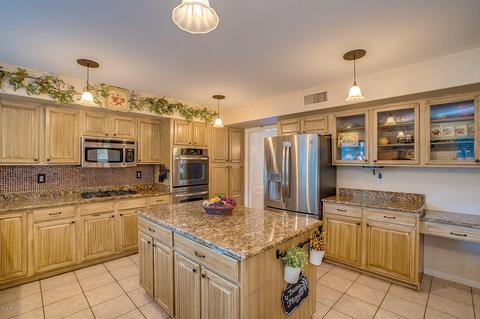 970 E Liberty Ln, Gilbert, AZ 85296 photo 8