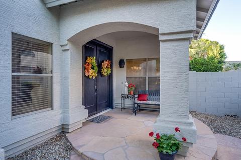 970 E Liberty Ln, Gilbert, AZ 85296 photo 2
