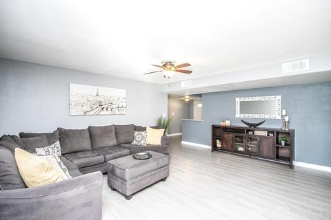 201 E Brentrup Dr, Tempe, AZ 85283 photo 6