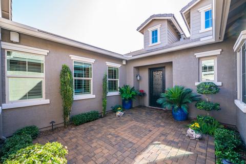 2483 E Plum St, Gilbert, AZ 85298 photo 2
