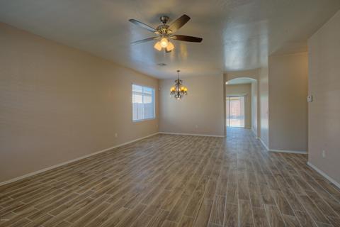 7229 S 41st Dr, Phoenix, AZ 85041 photo 4