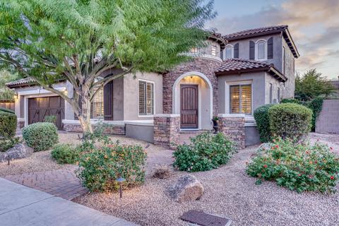 3829 E Patrick Ln, Phoenix, AZ 85050 photo 1