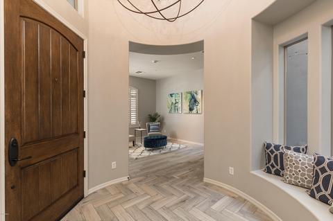 3829 E Patrick Ln, Phoenix, AZ 85050 photo 12