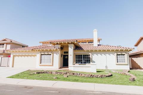 3222 E Rock Wren Rd, Phoenix, AZ 85044 photo 2