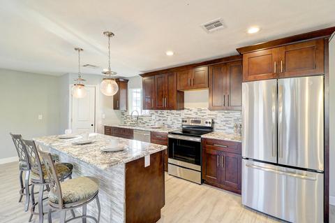 7032 S 16th Dr, Phoenix, AZ 85041 photo 1