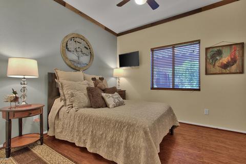 2009 E Creedance Blvd, Phoenix, AZ 85024 photo 17