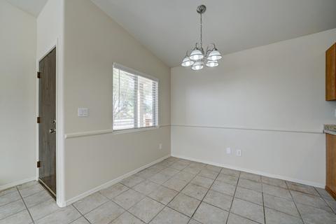 611 S Main Dr, Apache Junction, AZ 85120 photo 7