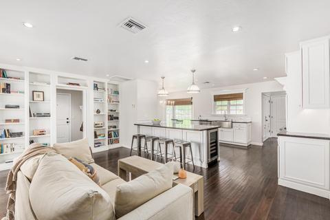 5214 N 43rd Pl, Phoenix, AZ 85018 photo 13