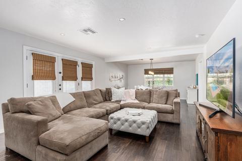 5214 N 43rd Pl, Phoenix, AZ 85018 photo 9