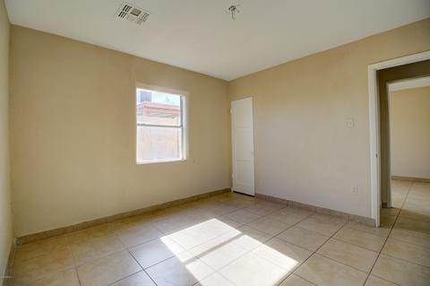 1008 S 30th Dr, Phoenix, AZ 85009 photo 7