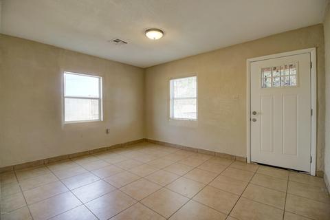 1008 S 30th Dr, Phoenix, AZ 85009 photo 4