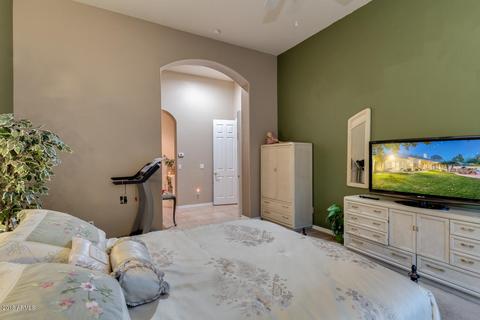 3811 E Crest Ln, Phoenix, AZ 85050 photo 28
