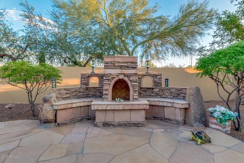 3811 E Crest Ln, Phoenix, AZ 85050 photo 10
