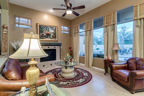 3811 E Crest Ln, Phoenix, AZ 85050 photo 18