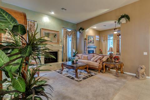 3811 E Crest Ln, Phoenix, AZ 85050 photo 16