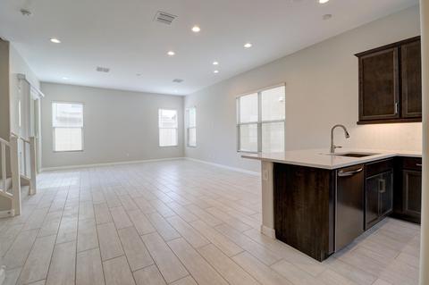 6519 E Bluefield Ave, Phoenix, AZ 85054 photo 4