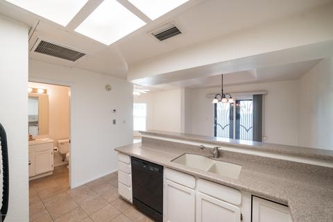 1124 E Rose Ln #6, Phoenix, AZ 85014 photo 14