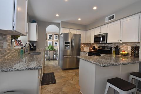 2766 E Rock Wren Rd, Phoenix, AZ 85048 photo 6
