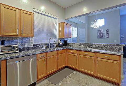 3827 E Pollack St, Phoenix, AZ 85042 photo 9